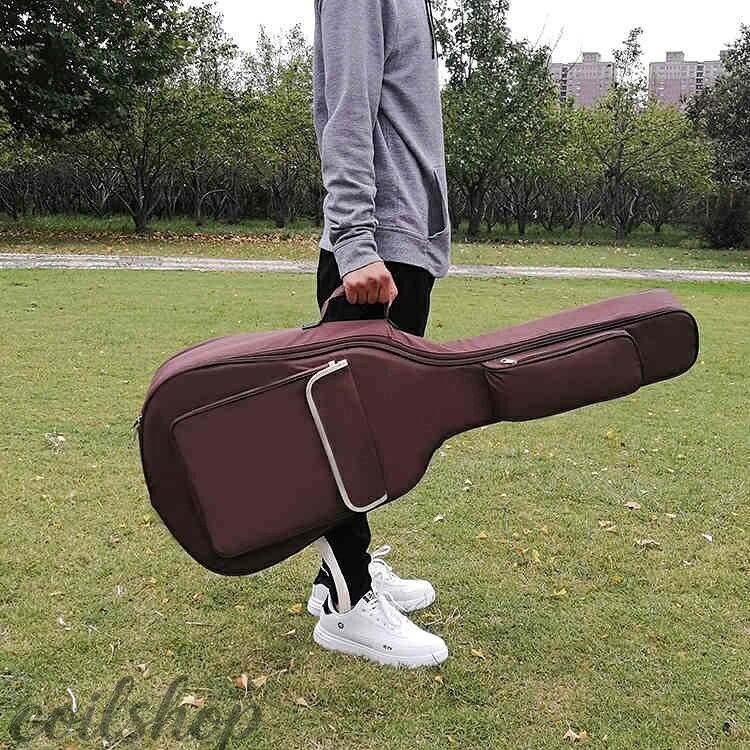 サイズ 36インチ 38インチ 41インチ サイズについての説明 36インチ：高さ約96cm 幅約36cm41インチ：高さ約107cm 幅約41cm 素材 ナイロン スポンジ 色 ブラック ブラウン 備考 ●サイズ詳細等の測り方はスタッフ間で統一、徹底はしておりますが、実寸は商品によって若干の誤差(1cm〜3cm )がある場合がございますので、予めご了承ください。 ●製造ロットにより、細部形状の違いや、同色でも色味に多少の誤差が生じます。 ●パッケージは改良のため予告なく仕様を変更する場合があります。 ▼商品の色は、撮影時の光や、お客様のモニターの色具合などにより、実際の商品と異なる場合がございます。あらかじめ、ご了承ください。 ▼生地の特性上、やや匂いが強く感じられるものもございます。数日のご使用や陰干しなどで気になる匂いはほとんど感じられなくなります。 ▼同じ商品でも生産により形やサイズ、カラーに多少の誤差が生じる場合もございます。 ▼他店舗でも在庫を共有して販売をしている為、受注後欠品となる場合もございます。予め、ご了承お願い申し上げます。 ▼前に全て検品を行っておりますが、万が一商品に不具合があった場合は、お問い合わせフォームまたはメールよりご連絡頂けます様お願い申し上げます。速やかに対応致しますのでご安心ください。