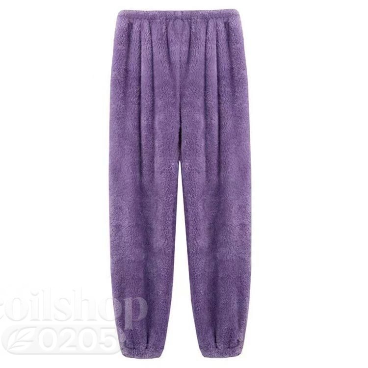 S-XL 冬にポカポカ暖かい、リラックス感のある雰囲気を楽しめるルームパンツです。部屋着として使えるので、秋冬にリラックスおうちスタイルに最適です。やわから肌触りの良いもこもこパジャマパンツ、肌寒い季節に暖かくて気持ちいい、着心地抜群です。ロング丈でゆとりを持たせサイズ感はとっても楽ちんで、ウエストゴム仕様が窮屈感ゼロで存分くつろげます。厚手で裏起毛があり、防寒・保温性能に優れて、お風呂上がりに熱を逃さなく体温をしっかり保ちます。男女兼用もできてペアで購入におすすめ。 サイズ S M L XL サイズについての説明 S：体重40-45kgの方におすすめM：体重45-50kgの方におすすめL：体重50-55kgの方におすすめXL：体重55-60kgの方におすすめ 素材 ポリエステル 色 濃い紫 薄い紫 ワインレッド 緑 ライトグレー 黄色 ピンク ロイヤルブルー ライトブルー 備考 ●サイズ詳細等の測り方はスタッフ間で統一、徹底はしておりますが、実寸は商品によって若干の誤差(1cm〜3cm )がある場合がございますので、予めご了承ください。 ●商品の色は、撮影時の光や、お客様のモニターの色具合などにより、実際の商品と異なる場合がございます。あらかじめ、ご了承ください。 ●製品によっては、生地の特性上、洗濯時に縮む場合がございますので洗濯時はご注意下さいませ。 ▼色味の強い製品によっては他の衣類などに色移りする場合もございますので、速やかに（脱水、乾燥等）するようにお願いいたします。 ▼生地によっては摩擦や汗、雨などで濡れた時は、他の製品に移染する恐れがございますので、着用の際はご注意下さい。 ▼生地の特性上、やや匂いが強く感じられるものもございます。数日のご使用や陰干しなどで気になる匂いはほとんど感じられなくなります。