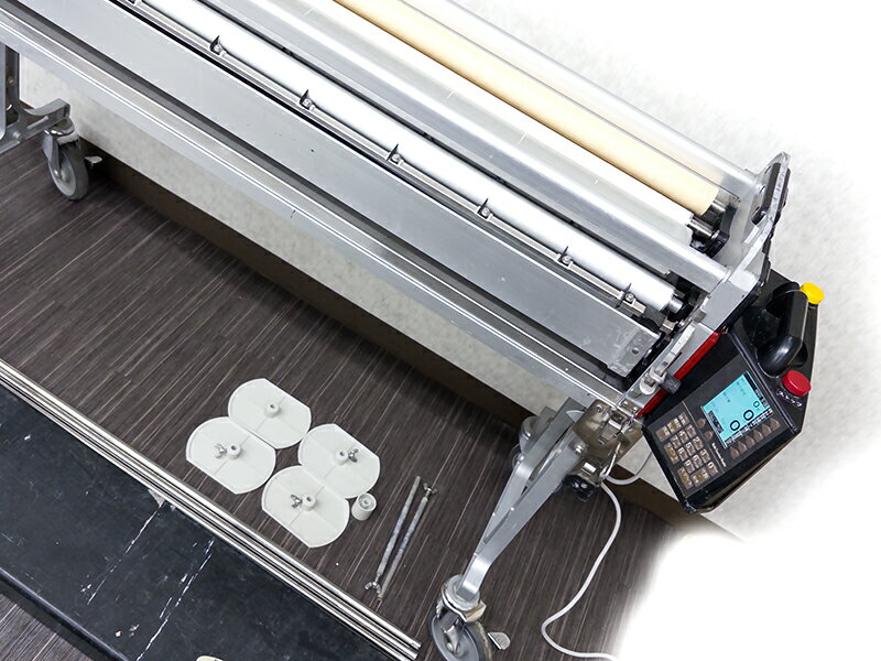 新品ほぼ未使用品 ヤヨイ化学自動壁紙糊付機 コータックス継 クロス