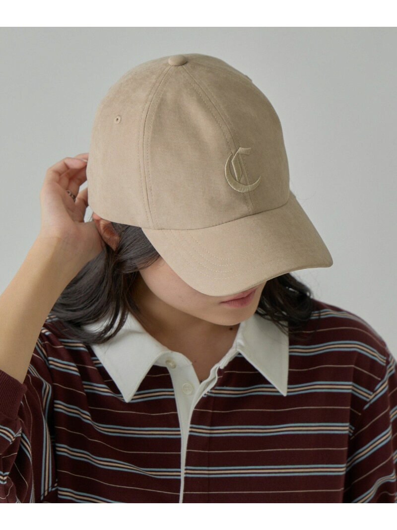 【予約商品について】 ※「先行予約販売中」「予約販売中」をご注文の際は予約商品についてをご確認ください。■重要なお知らせ※ 当店では、ギフト配送サービス及びラッピングサービスを行っておりません。ラッピング・ギフト配送について同時に複数の商品を注文された場合メーカー希望小売価格について置き配についてご利用ガイドCOLONY 2139（コロニー トゥーワンスリーナイン）【UNISEX】スエードライク刺繍ロゴキャップ----------------------------------------------------■素材ナイロン 75% ポリエステル 25%----------------------------------------------------※着用、お取り扱いの際は、商品についている品質表示とアテンションタグを必ずご確認下さい。※商品タグに記載されている商品名がWEBでの表記名と異なる場合があります。※実際の商品と仕様、加工、サイズが若干異なる場合がございます。※照明の関係により、実際よりもやや明るく見える場合がございます。またパソコンなどの環境により、若干製品と画像のカラーが異なる場合もございます。予めご了承くださいませ。【お気に入り登録】してお得な情報をCHECK！！・「商品のお気に入り登録」で再入荷通知や、ラストの通知、セール通知も受け取ることができます。・「ブランドのお気に入り登録」で新商品や再入荷など、お得な情報を受け取ることができます。型番：CMG2062115A0002-f-1 SJ0053【採寸】サイズ高さつば頭周りFREE-759.5商品のサイズについて【商品詳細】中国素材：ナイロン 75%, ポリエステル 25%サイズ：FREE※画面上と実物では多少色具合が異なって見える場合もございます。ご了承ください。商品のカラーについて