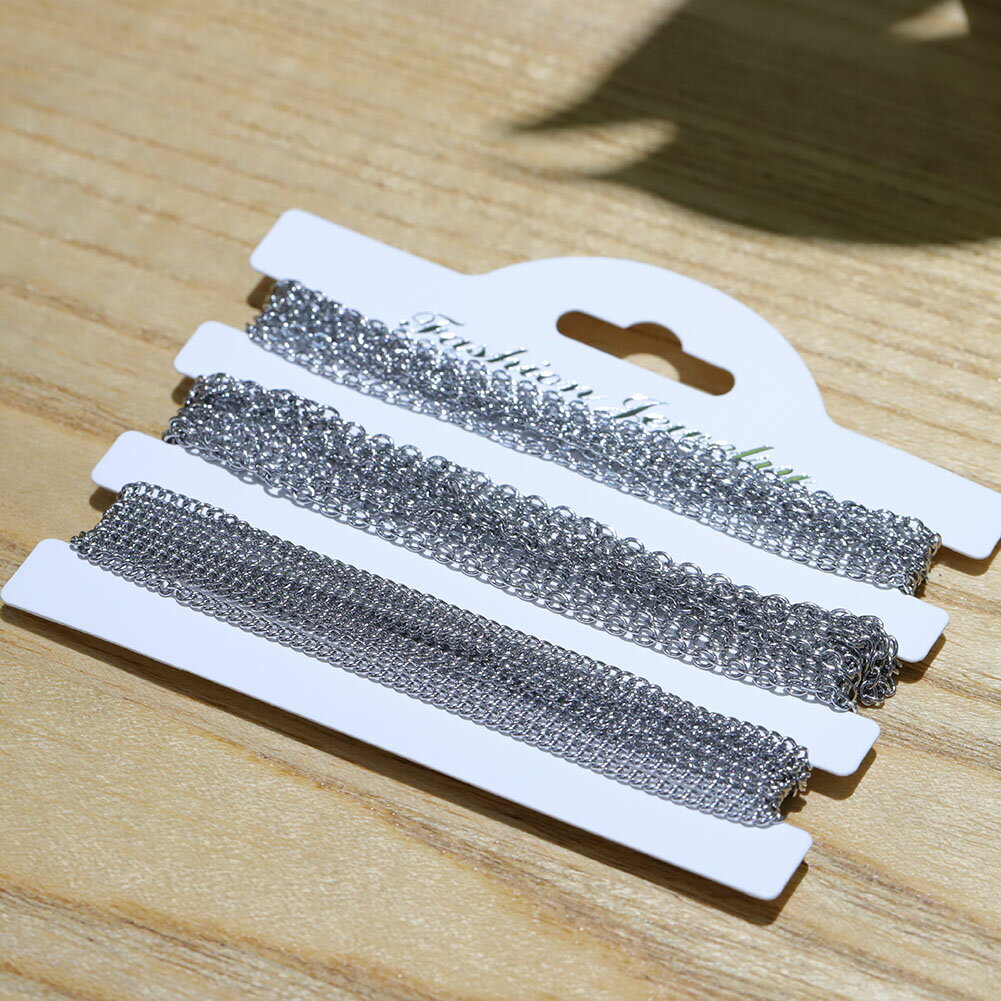 ステンレス素材のため錆びにくく、色味の美しさを長期的に保つことができます。サイズ（ロットにより少し前後する可能性があります）：それぞれ短辺1.5mm、2.0mm、2.0mm　　長さ：それぞれ2m　珍しく3種類用意し、手芸たのしめる　　　