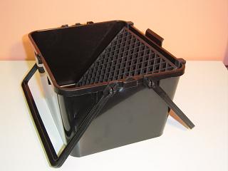 ペンキを塗る時の入れ物ヨトリヤマ　ローラーバケット（ネット付）7インチ