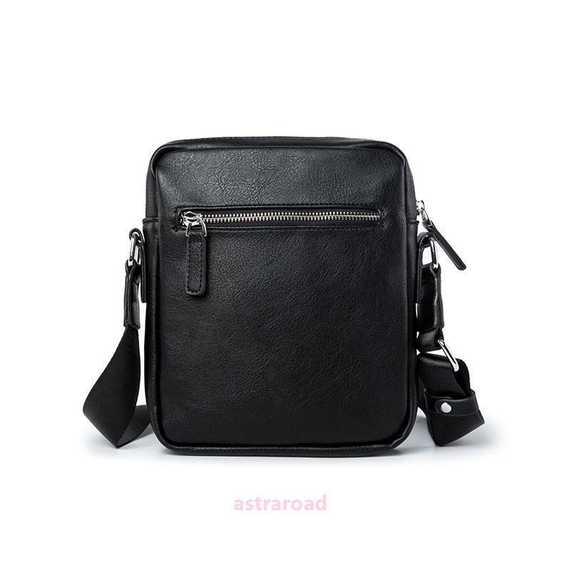 ミニショルダーバッグ メンズ ショルダーバッグ ミニバッグ シンプル キレイメ 小さめ バッグ レザー カバン 合成皮革