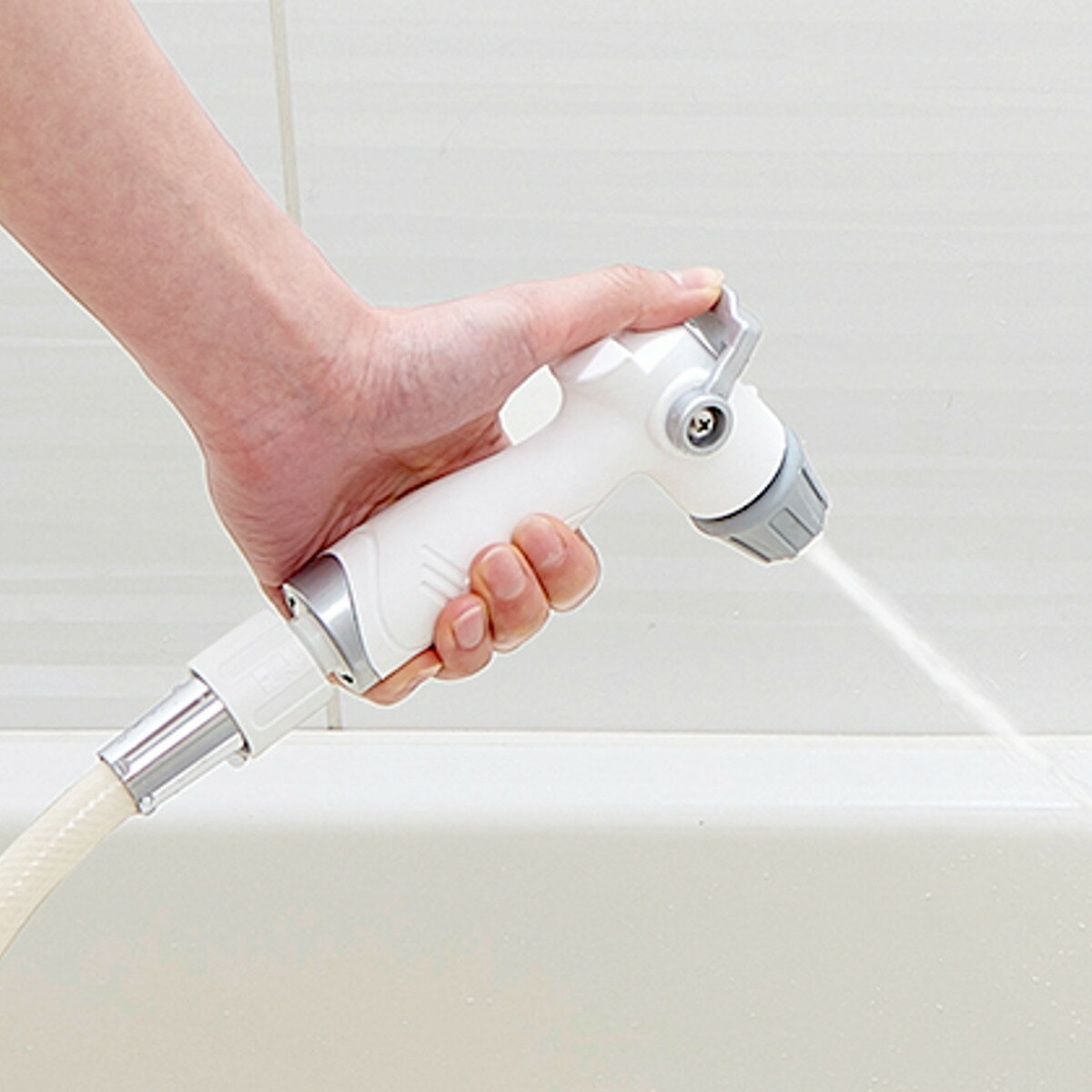 高圧洗浄機 バスルーム洗浄用 高水圧ガン （ 浴室掃除 高圧 洗浄機 シャワーヘッド 付け替え ワンタッチ ジェット 風呂掃除 浴槽掃除 高圧洗浄 バス清掃 床 そうじ 水圧 汚れ 湯垢 石鹸垢 皮脂垢 ヌメリ ）【3980円以上送料無料】