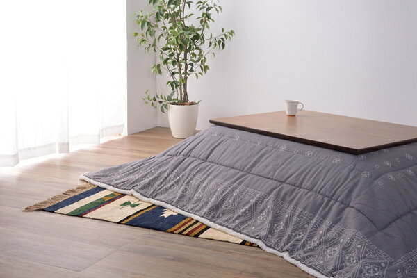 こたつ布団 薄掛け 185×225cm こたつ 布団 掛け布団 長方形 バンダナ柄 ( 送料無料 コタツ布団 こたつ掛け布団 こたつふとん 炬燵 ふとん コタツ 炬燵布団 コタツ掛布団 掛けふとん おしゃれ リビング 2人 4人 ボア フリース ) 【3980円以上送料無料】 [3]