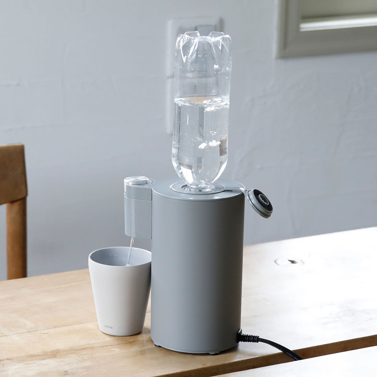 フラッシュウォーマー 湯沸かし器 GRAY mlte 簡易湯沸かし器 電気式 （ ミルテ 電気ポット 電気ケトル 時短 調理 家電 瞬間湯沸し器 湯わかし器 温度調節可能 温度設定機能付き 熱湯 沸かす 早い 安全 卓上 ）