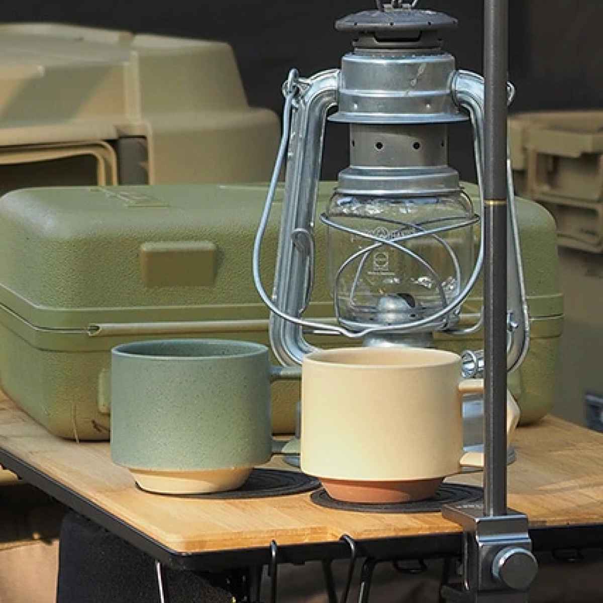 マグカップ 280ml CHIPS outdoor チップス アウトドア 磁器 美濃焼 （ 食洗機対応 電子レンジ対応 マグ カップ コップ 食器 コーヒー 紅茶 スープカップ ロゴ入り 取っ手付き 積み重ね コンパクト キャンプ 屋外 おしゃれ ）【3980円以上送料無料】 colorfulbox-10151553 お弁当グッズのカラフルボックス サンプル画像3