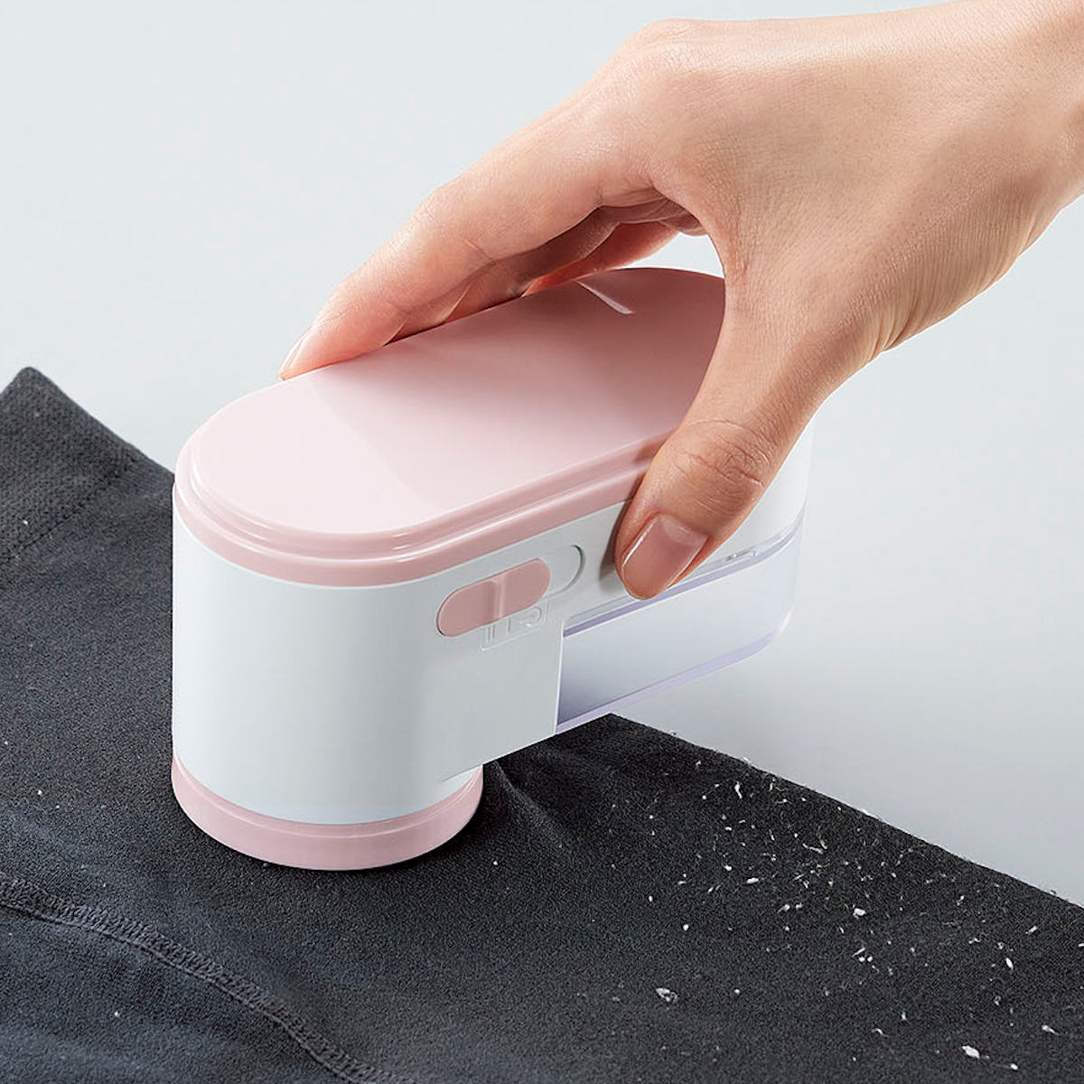 毛玉取り 電動毛玉取り 6枚刃 乾電池 USB 掃除用ブラシ USBケーブル 付属 ( 毛玉とり 毛玉クリーナー 毛玉カット 電動 給電式 電池式 洋服ブラシ付...