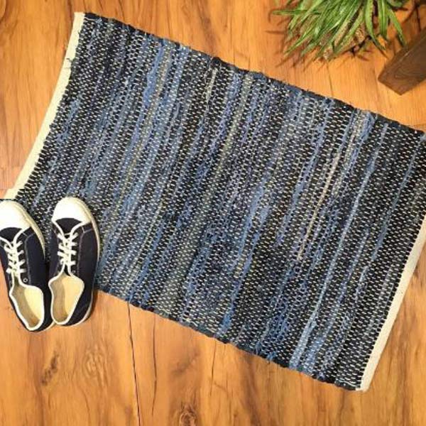 マット ダルトン DULTON デニムマット DENIM MAT （ フリーマット 玄関マット チェアマット ハンドメイド 机下 インテリア 雑貨 デニム カジュアル アクセントマット インテリアマット チェア ラグ ） 【3980円以上送料無料】
ITEMPRICE