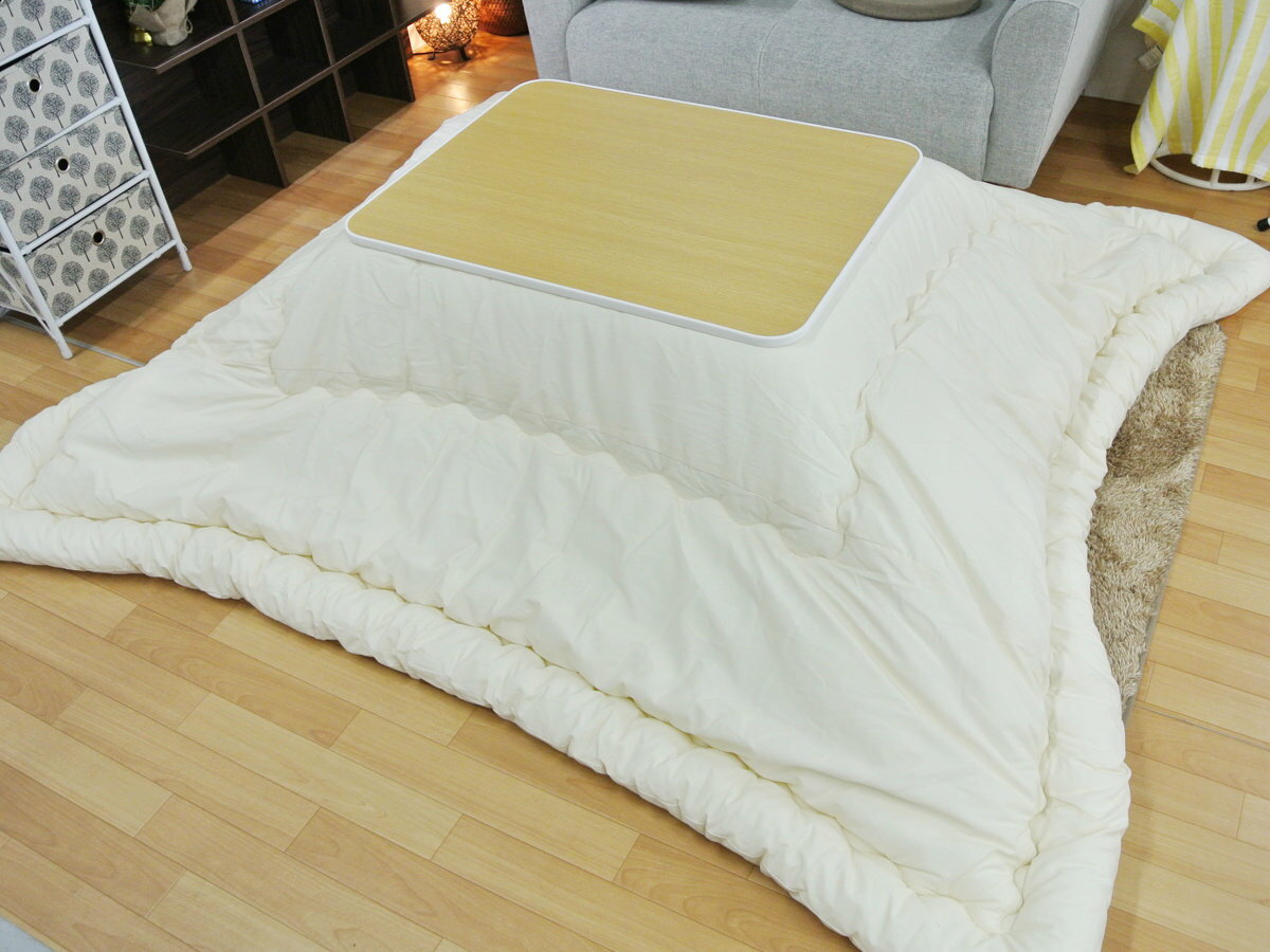 こたつ布団 200×240cm カバーなし 長方形 日本製 ( 送料無料 コタツ布団 こたつぶとん こたつ掛け布団 国産 四角形 こたつ コタツ 炬燵 布団 ふとん こたつ用 ヌード布団 中身 白 ホワイト コットン 綿100 ) 【3980円以上送料無料】 [2]