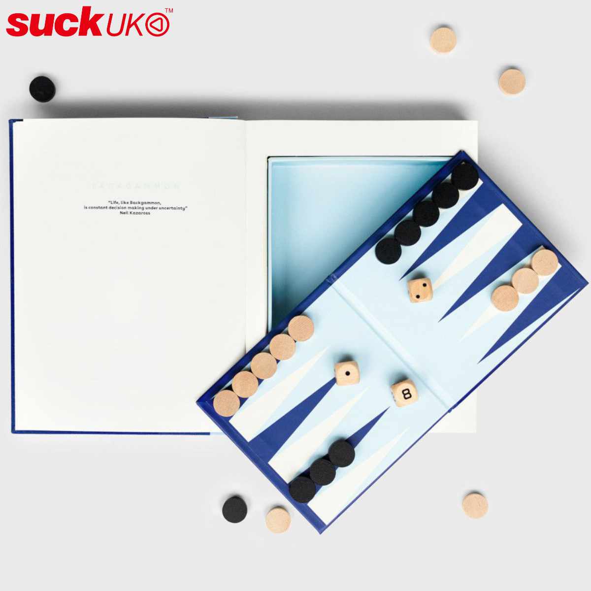 SUCK UK 西洋すごろく ゲーム Coffee Table Book バックギャモン （ サックユーケー 木製 インテリア プレゼント ギフト おもちゃ 玩具 2人プレイ 対戦 駒 飾る 飾り 遊べる 雑貨 頭脳戦 脳トレ おしゃれ かわいい ）【3980円以上送料無料】