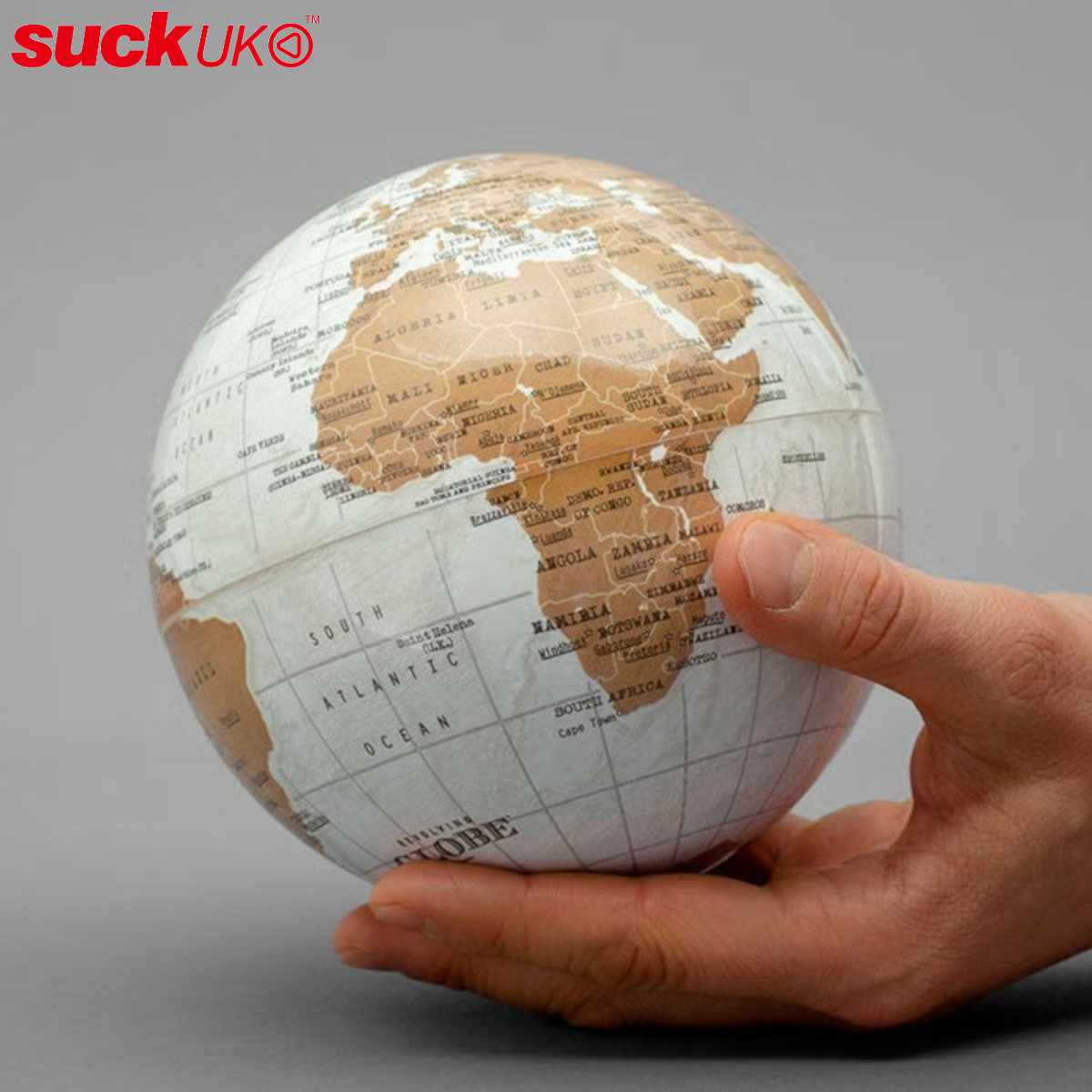 SUCK UK 地球儀 回転 乾電池 Revolving スピニンググローブ （ サックユーケー コ ...