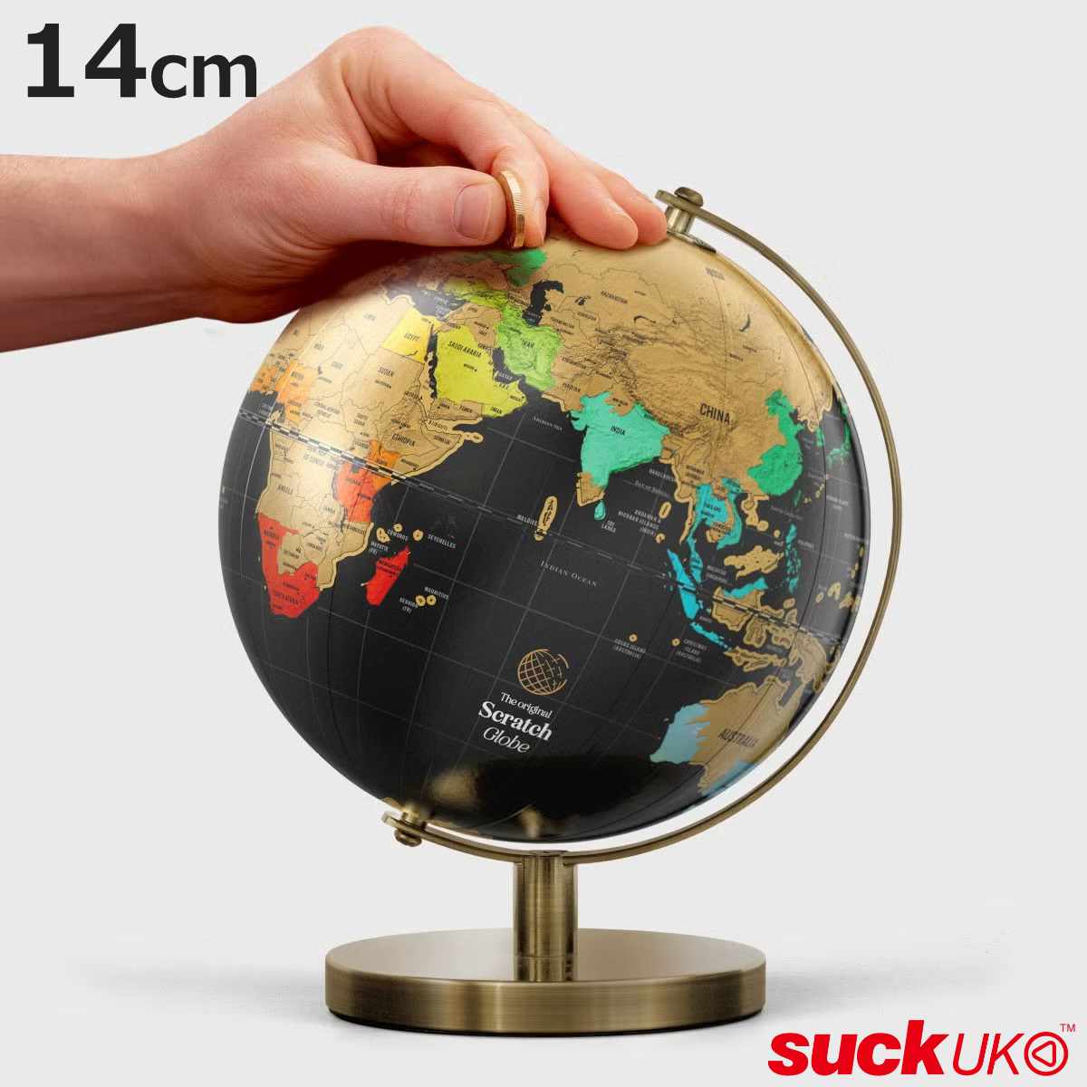 SUCK UK 地球儀 スクラッチ 14cm インテリア 世界地図 地球 （ サックユーケー 旅 旅行 記録 世界 削る コンパクト 卓上 行ったことある国 塗りつぶし 行った国 入学祝い 誕生日プレゼント 地理 旅行好き 勉強 ギフト ディスプレイ ）【3980円以上送料無料】