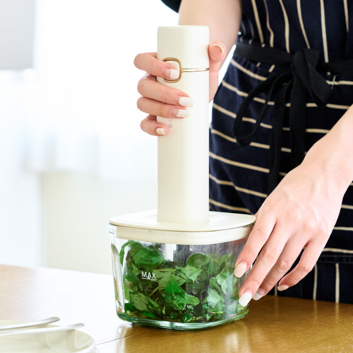 電動フードプロセッサー TINT EPEIOS コードレス ( エペイオス フードチョッパー ガラス製 調理家電 キッチン家電 ミンチ みじん切り 大根おろし ...