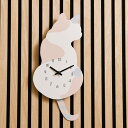 振り子時計 三毛猫 静音 掛け時計 秒針なし ( ウォールクロック 壁掛け時計 ねこ 猫 ネコ 時計 北欧 モダン かわいい 可愛い シンプル おしゃれ )【3...