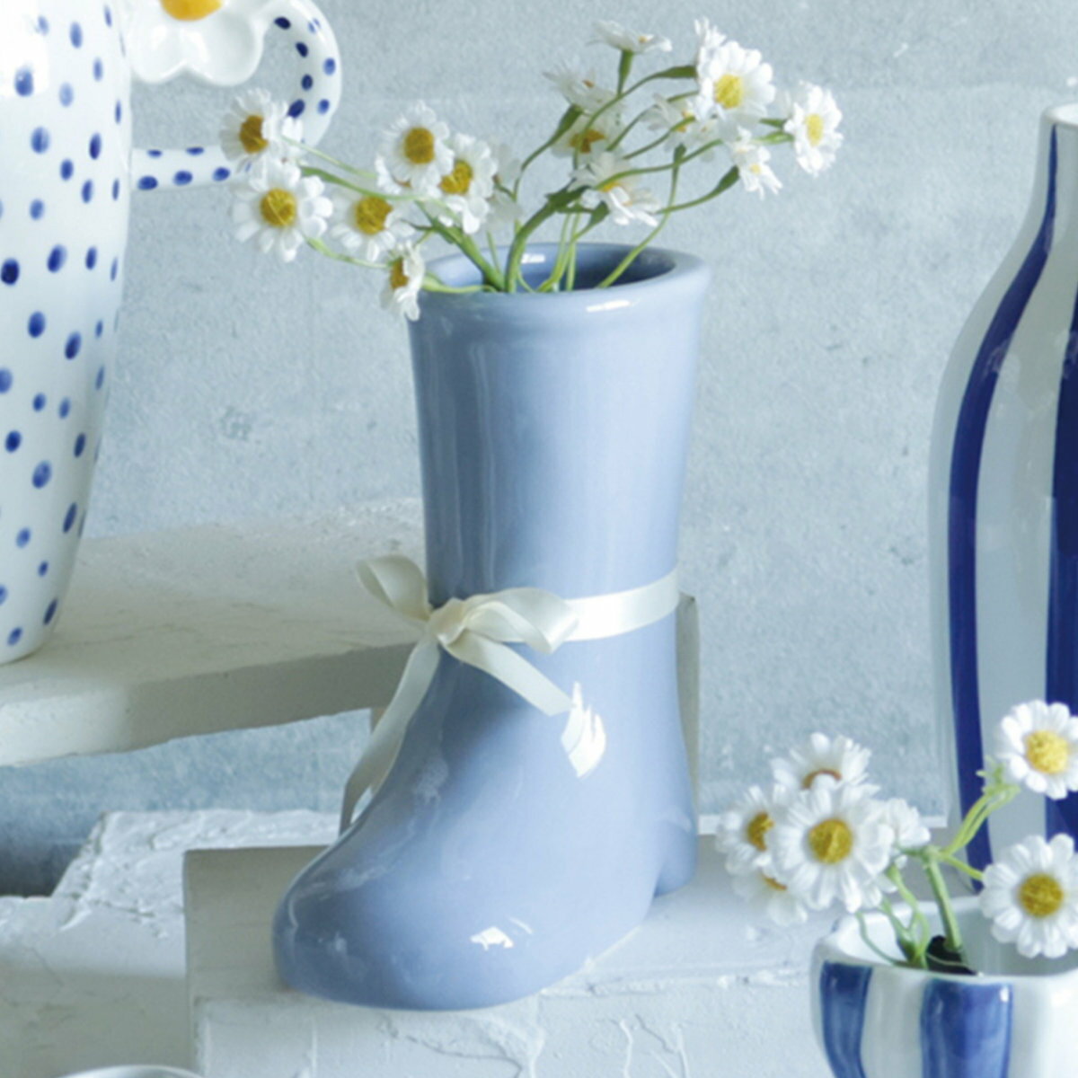 花瓶 welms Blue Boots フラワーベース （ 花ビン 花びん フラワー 花 飾る ブーツ 靴 ブルー 花入れ 陶器 陶器製 シンプル おしゃれ 一輪挿し ）