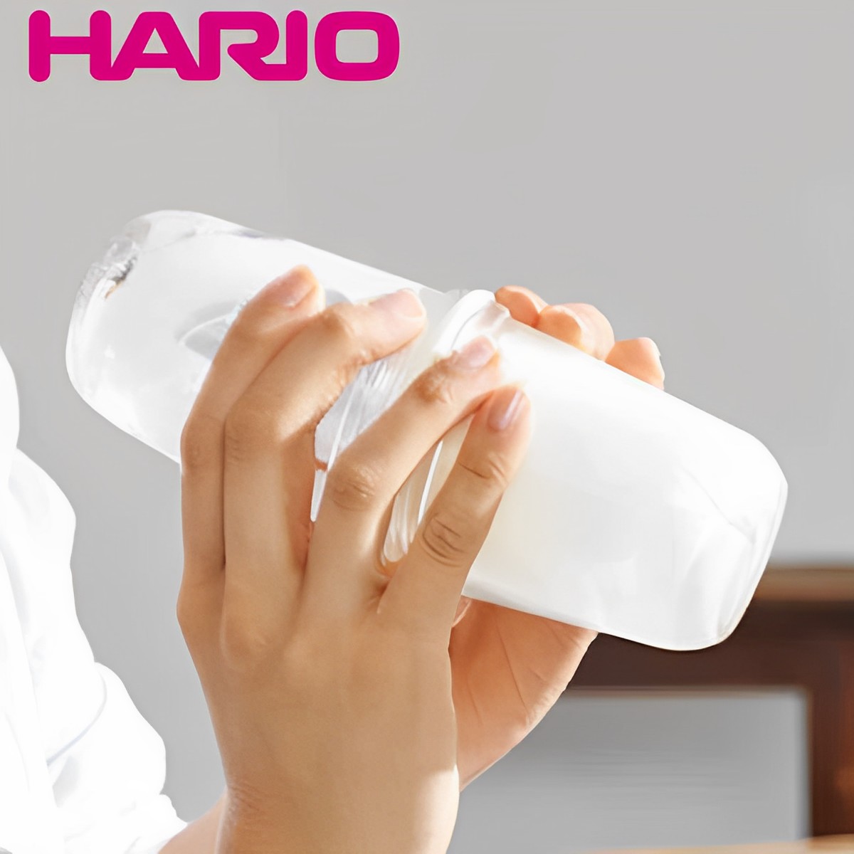 ハリオ ミルククリーマー 2杯用 ラテシェイカー プラスチック LS-70-OW （ HARIO 食洗機対応 クリーマー ミルクフォーマー ミルク泡立て器 シェイクタイプ 振るだけ カプチーノ カフェラテ コーヒー 珈琲 ミルク 泡だて器 ） 【3980円以上送料無料】