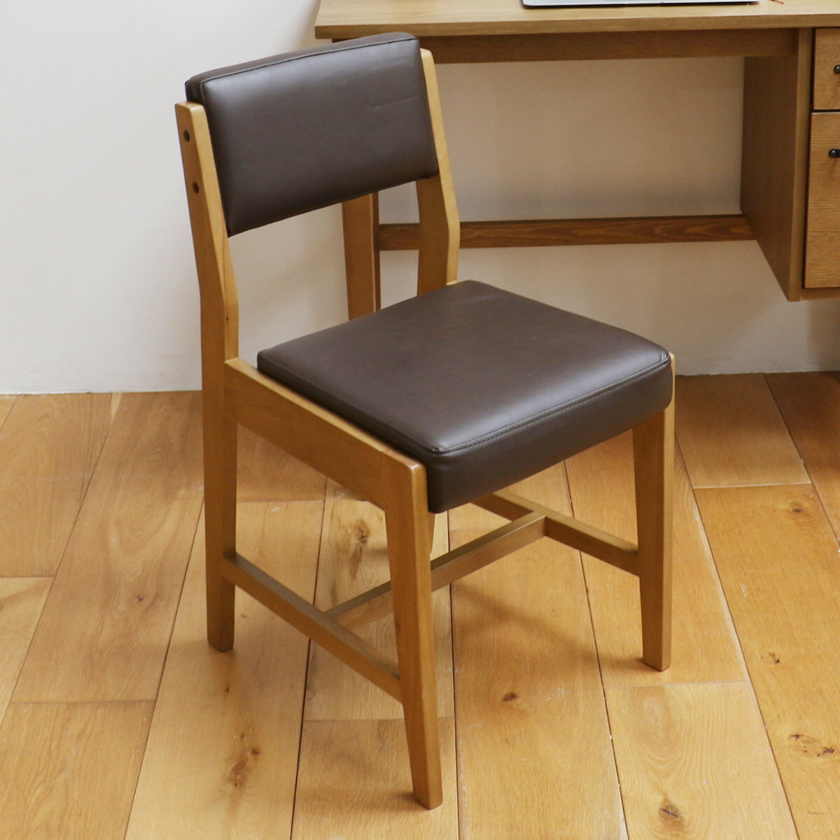 ダイニングチェア 座面高44cm PVC ソフトヴィンテージ Rasic （ レザー調 椅子 イス チェア 木製 天然木 肘なし 食卓 いす 食卓椅子 チェアー ）【3980円以上送料無料】