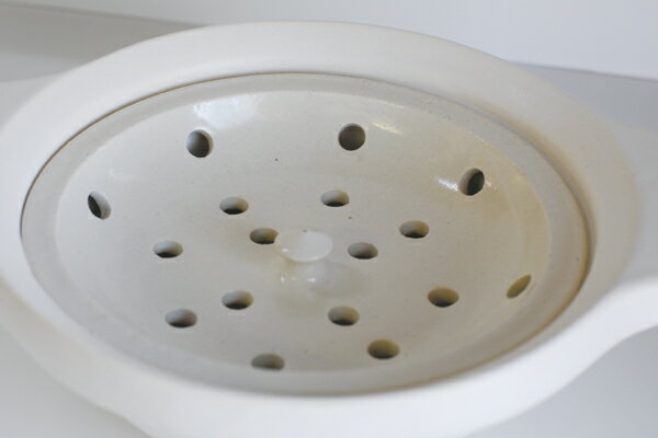 土鍋 1.5L クオーレ 直火専用 蒸し棚付き 萬古焼 日本製 （ 両手鍋 どなべ ガス火対応 おすすめ 卓上鍋 調理器具 直火対応 オーブン対応 電子レンジ対応 キッチン用品 調理用品 蓋付き 日本製土鍋 萬古焼 ）【3980円以上送料無料】