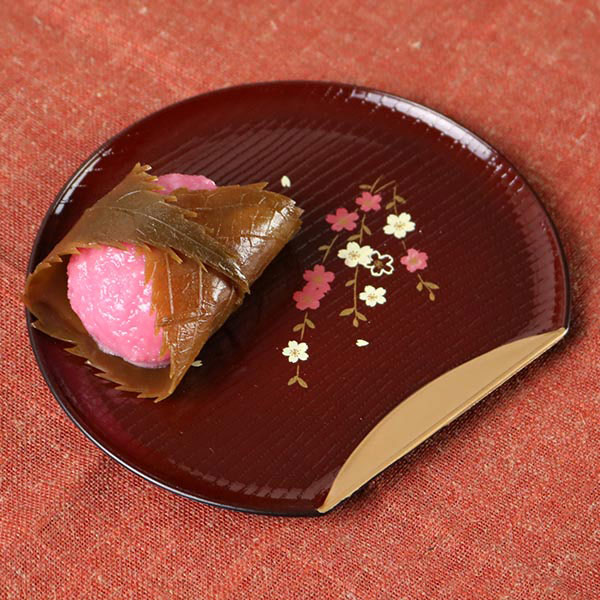 銘々皿 半月皿 溜渕金 花さくら 漆器 和菓子 皿 食器 日本製 （ プレート 和食器 菓子皿 和風 食洗機対応 山中塗 プラスチック 桜 花 半月盆 電子レンジ対応 ）【3980円以上送料無料】