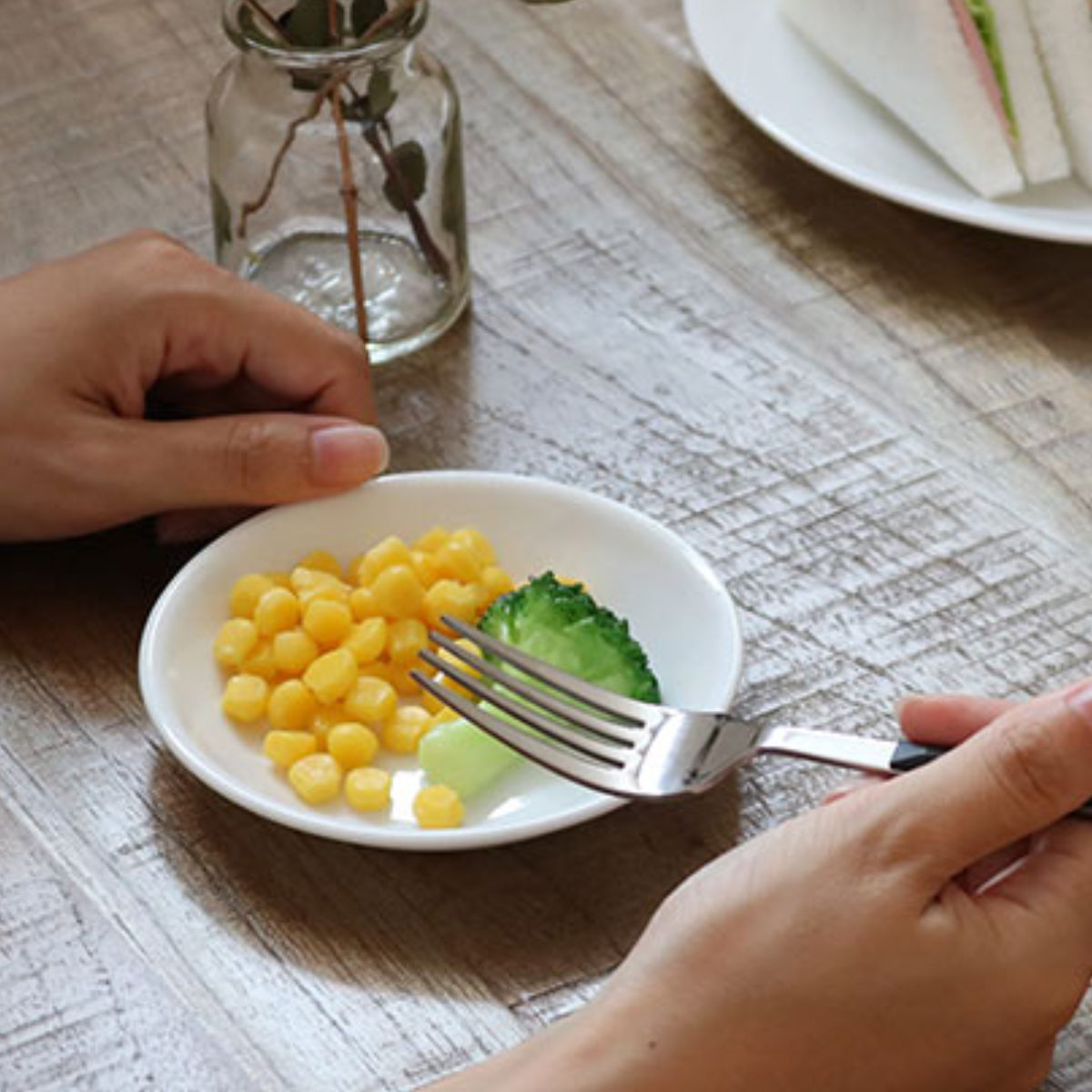 プレート 12cm CORELLE コレール オレンジマーガレット 強化ガラス （ 食洗機対応 電子レンジ対応 オーブン対応 耐熱 皿 お皿 小皿 取り皿 軽い 割れにくい 白い食器 丸 お菓子 フルーツ 取皿 洋食器 白 おしゃれ ）【3980円以上送料無料】 colorfulbox-10156756 お弁当グッズのカラフルボックス サンプル画像3