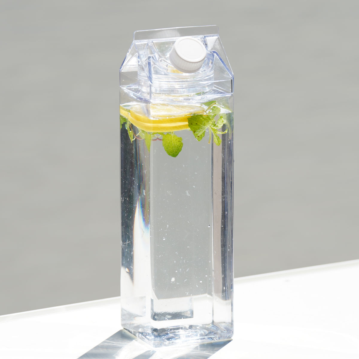冷水筒 ピッチャー 1L 横置き 縦置き プラスチック （ 麦茶ポット 水差し 冷水ポッ...