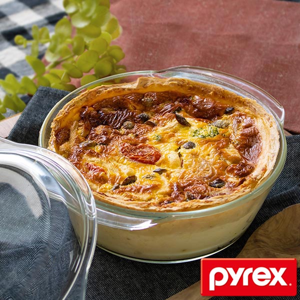 スチームポット ふた付き パイレックス Pyrex 18cm 980ml 丸 耐熱ガラス オーブンウェア ディッシュ 皿 食器 （ 耐熱 ガラス スチーム 調理器 スチーム調理器 ガラス製 蓋 フタ ふた 付き 調理 レンジ 蒸し野菜 温野菜 オーブン料理 ）【3980円以上送料無料】