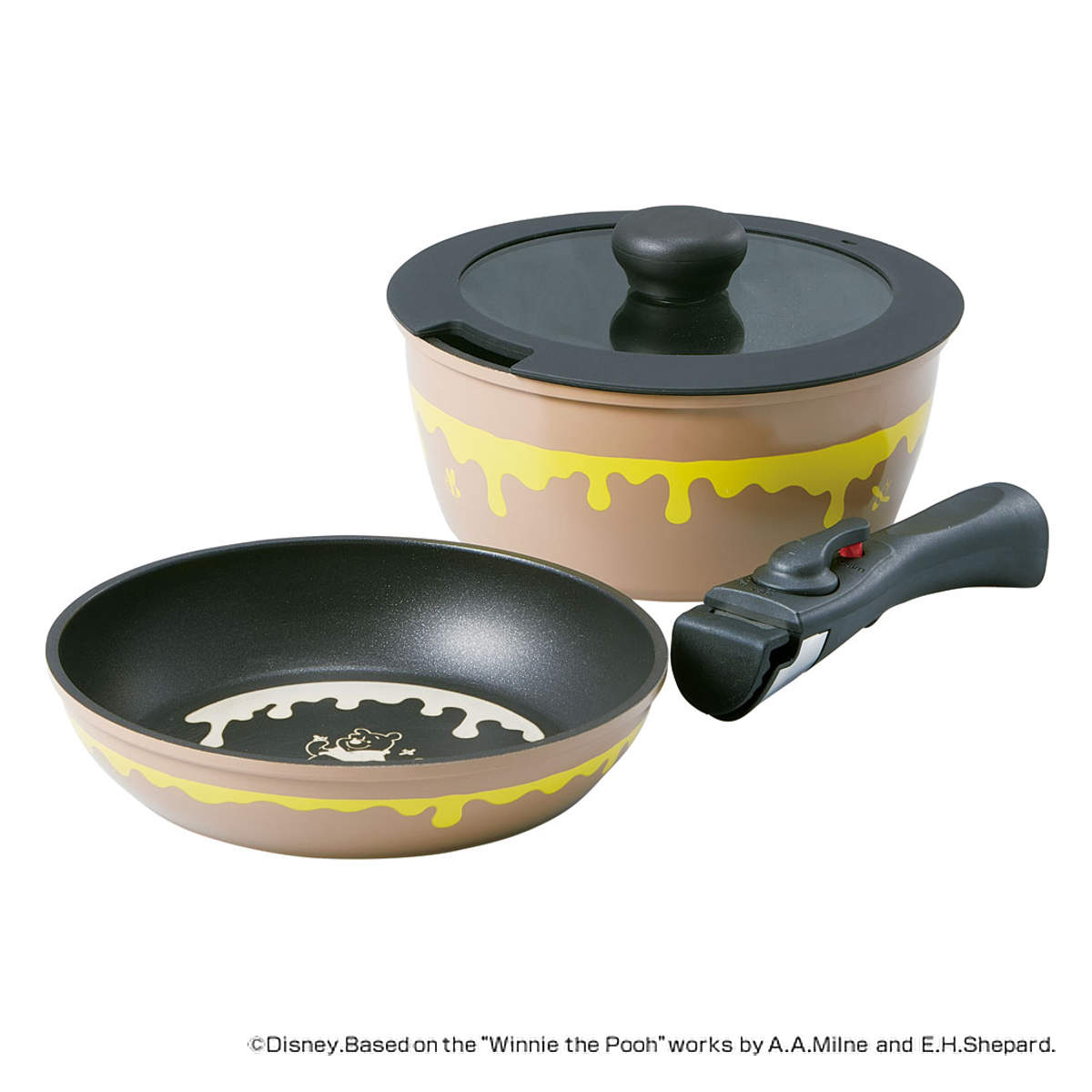 取っ手が外れる鍋＆フライパン 2点セット IH対応 くまのプーさん ガラス蓋付き （ 送料無料 IH ガス火 オーブン 対応 アルミ 20センチ フライパン 鍋 ガラス蓋 セット なべ 片手鍋 アルミ製 取手がとれるキ ャラクター プーさん ） 【3980円以上送料無料】