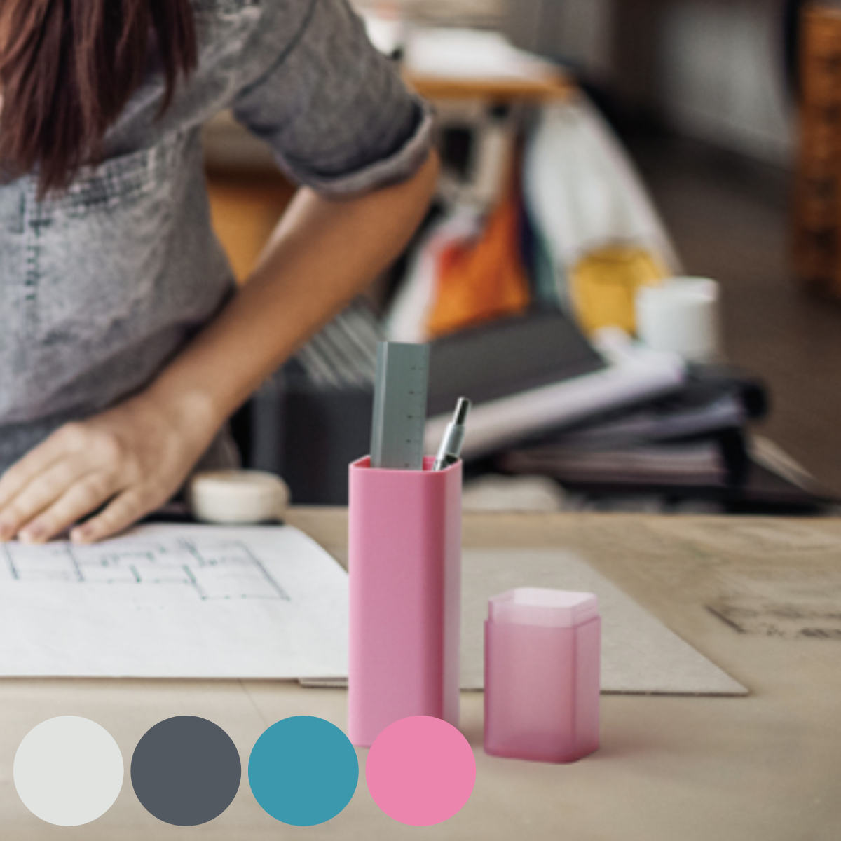 スタンドペンケース ハードタイプ ユートリム ( 筆箱 ペン入れ ペンケース ペンスタンド 自立 プラスチック製 スリム シンプル 無地 コンパクト 持ち運び ...