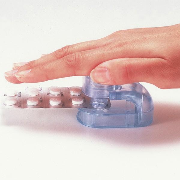 薬取出器 お薬どうぞ らくらく道具 錠剤 カプセル ( ピルカッター 薬カッター タブレットカッター プッシュ式 パンチ 日本製 薬 お薬 くすり 取り出す 開...