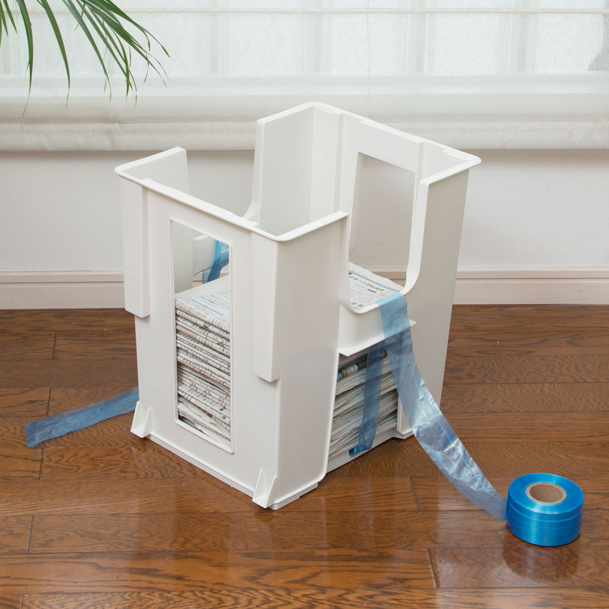 新聞 ストッカー 新聞受け ホワイト ( 新聞ラック 新聞ストッカー 新聞整理 新聞入れ 整理整頓 整理 まとめる 紐掛け しやすい 便利 スタッキング ひも通...