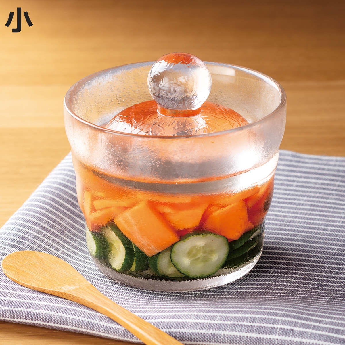 漬物鉢 キッチンアシスト 浅漬け ガラス 小 ( 漬物容器 容器 浅漬け鉢 漬け物 つけもの 鉢 ピクルス 重石不要 保存容器 浅漬けポット 自家製 白菜漬け ...