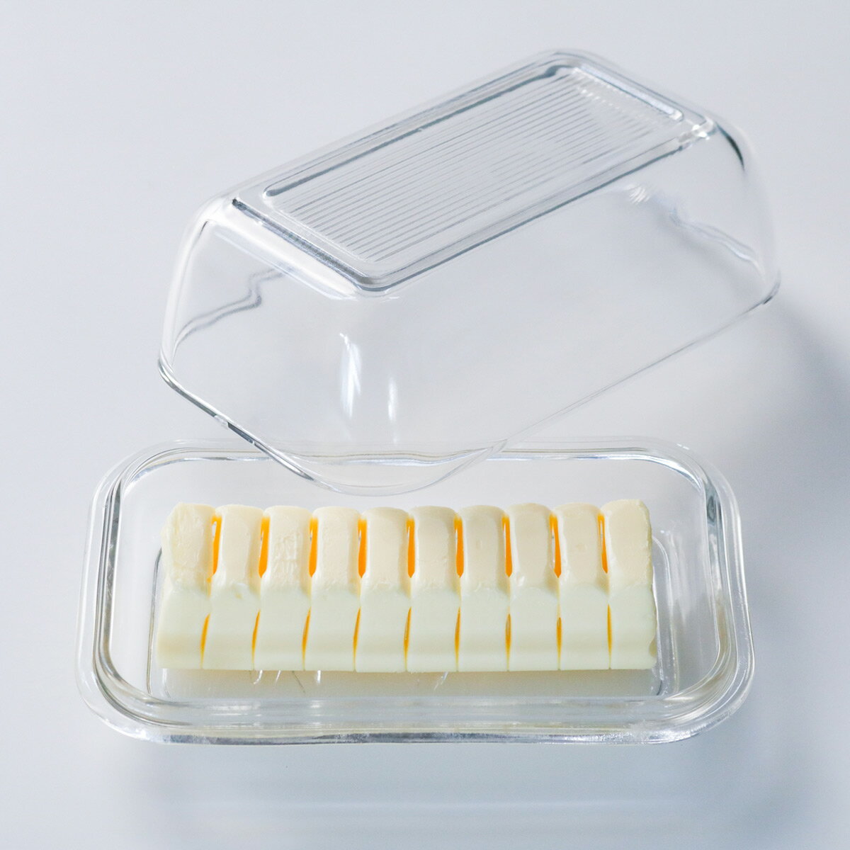 バター ケース 牛レリーフ Luminarc （ リュミナルク ガラス 200g用 バター容器 バター保存 バター入れ 保存容器 200g キッチン 収納 バター 保存 ケース 小物ケース 小物入れ ） 【3980円以上送料無料】