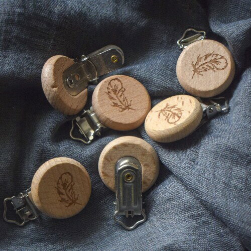 Shinse 木製クリップ 可愛い 羽 6個セット キャラクター柄 ウッドパーツ ベビー用品 紛失防止 ブランケットクリップ マルチクリップ アクセサリーパーツ DIY 手作り ハンドメイド 手芸用品