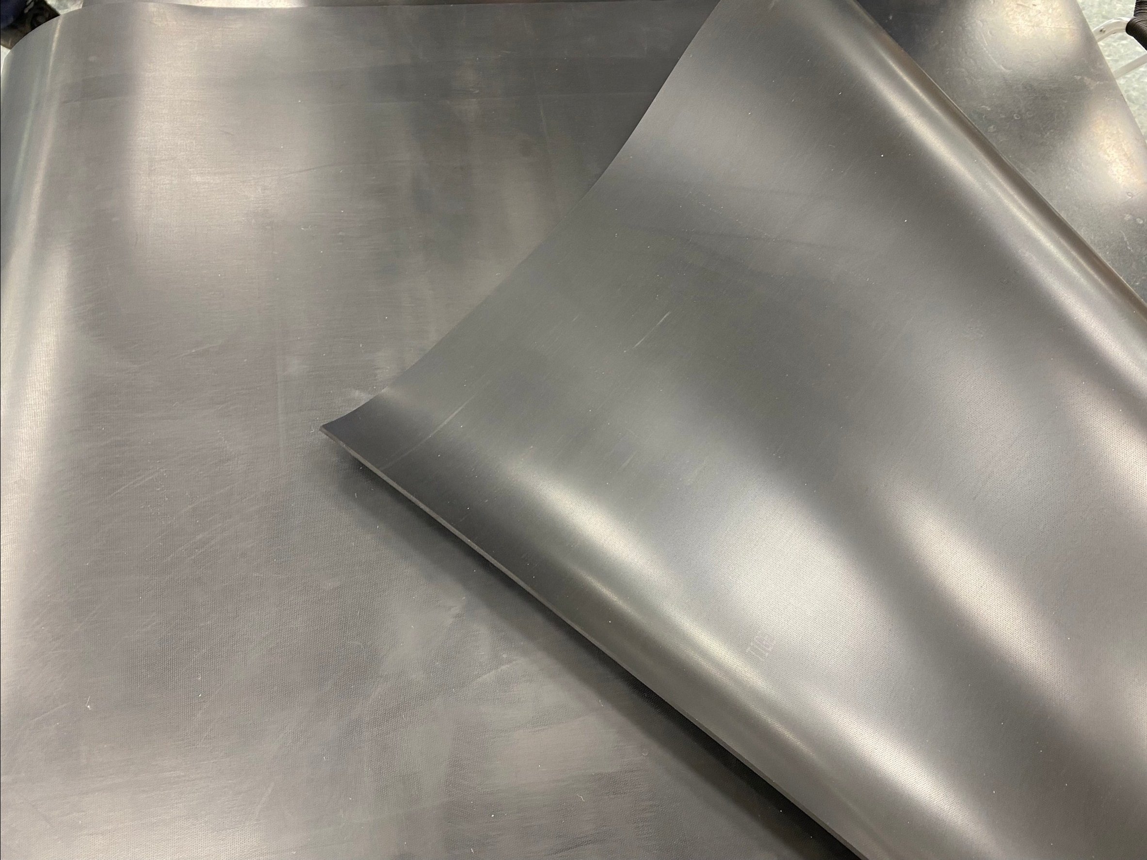 コルトスピード （COLT SPEED）デリカD:5（CV1W、CV5W）　リヤスライドトレー専用　ラバーマット