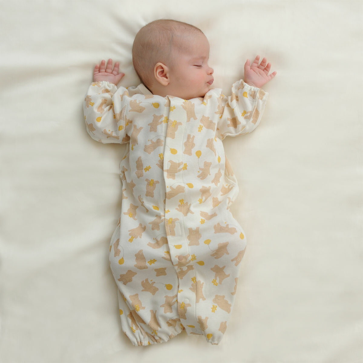 【10％OFF】《コンビミニ》ワンタッチツーウェイオール（ゆるくま） : 男の子 女の子 50cm 60cm 70cm | 赤ちゃん 服 ベビー服 ウェア 出産準備 出産祝い 新生児服 新生児 ツーウェイオール 退院 ロンパース 長袖 カバーオール ブランド ラップドレス ドレスオールのサムネイル