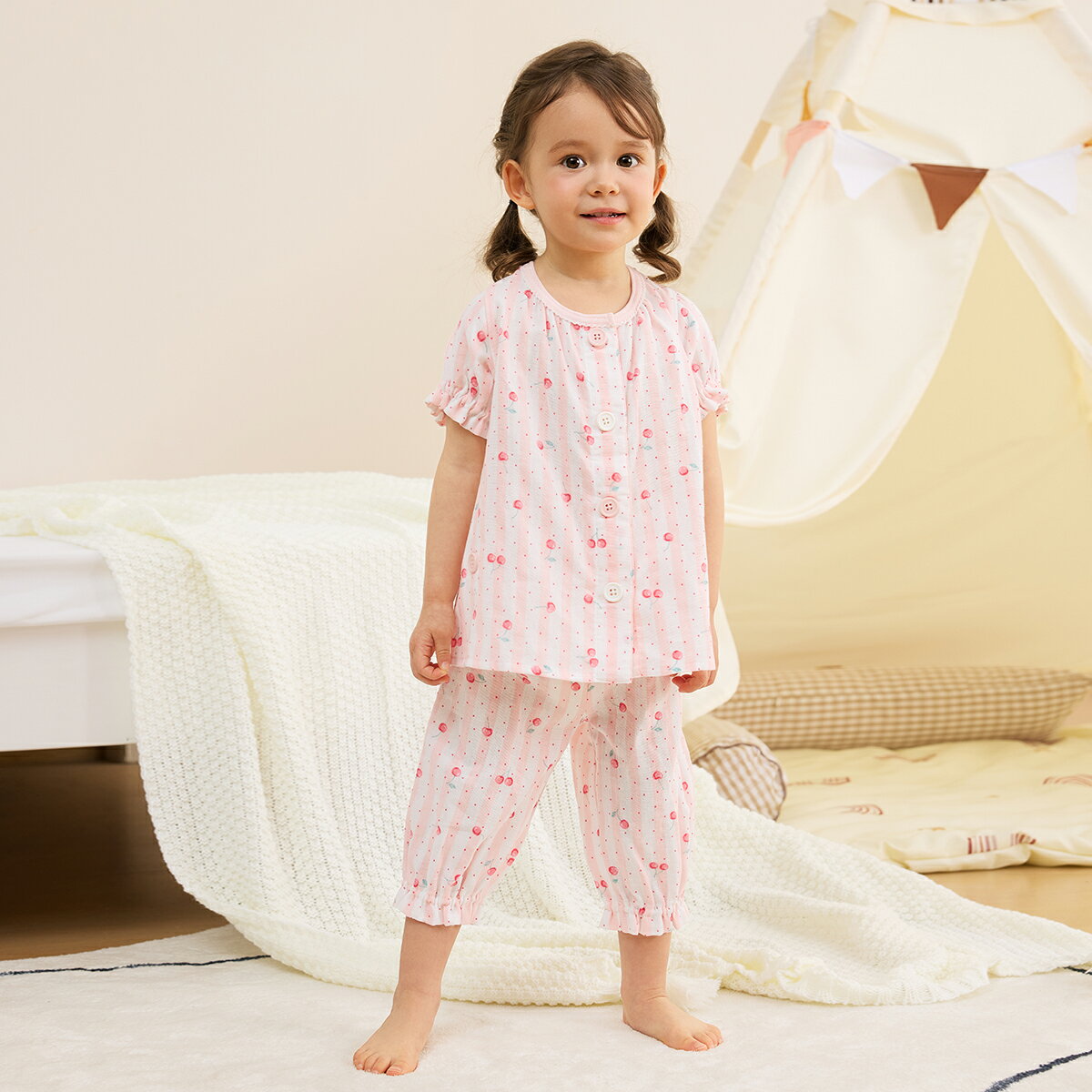 《コンビミニ》おなか安心ボタン付き半袖前開きガーリーガーゼパジャマ（さくらんぼ） : 女の子 80cm 90cm 100cm 110cm 120cm 130cm 140cm | キッズ ダブルガーゼ 子供 ベビー 服 夏 前開き ルームウェア 子ども おしゃれ 可愛い 保育園【パジャマ】