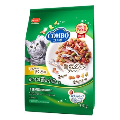 樂天商城 - コンボ　キャット　まぐろ味・かつお節・小魚添え　700g（140g×5パック入）　日本ペットフード【国産　総合栄養食　ドライ】まぐろのおいしさたっぷりの4種粒に彩りと味わい豊かなトッピング　※ご案内無く新パッケージを出荷する場合もございます