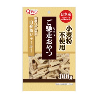 今までのおやつでは物足りない、グルメな愛犬のための特別なおやつ。 ●厳選した白身魚を使用。 ●美味しさだけではなく、やわらかく仕上げ、食べやすさにもこだわりました。 ●小麦粉不使用、コラーゲン配合。愛犬の健康サポートにも嬉しいおやつです。 ※本製品は小麦を使用した他製品と同一ラインで製造しています。 ＜原材料名＞ 白身魚、チキン、ゼラチン、脱脂大豆、ビール酵母、ポークコラーゲン、加工でん粉、D-ソルビトール、グリセリン、ベーキングパウダー、乳酸Na、リン酸塩(Na、K)、食塩、調味料、pH調整剤、オリゴ糖、保存料（ソルビン酸）、酸化防止剤(抽出ビタミンE、ビタミンCナトリウム)、着色料(二酸化チタン) ＜成分＞ たん白質：10.0%以上 脂質 ：2.5%以上 粗繊維：1.5%以下 灰分：5.0%以下 水分：35.0%以下 エネルギー：100g当たり　230kcal ＜給与量（1日当り）＞ 超小型犬（1~5kg）：3本~11本 小型犬（5~10kg）：11本~19本 中型犬（10~25kg）：19本~57本 大型犬（25~40kg）：57本~82本