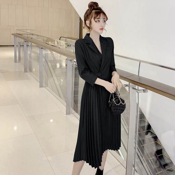 ワンピース プリーツスカート シャツワンピース フレアワンピース 膝丈 ひざ丈 袖あり 長袖 襟付き フレア セミフレア 細身 Aライン アシンメトリー 切り替えデザイン ベルト かわいい 大人可愛い きれいめ シンプル カジュアル 大人 上品 おしゃれ かっこいい 大人女子