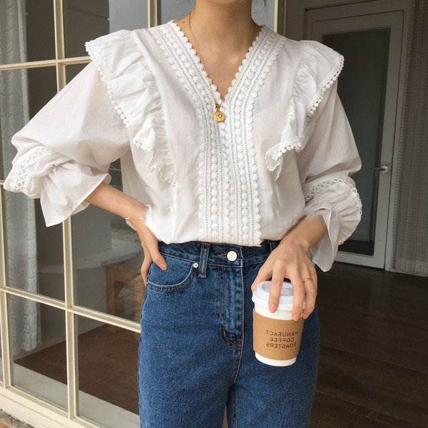 Long-Sleeved - トップス シャツ レースシャツ デザインシャツ フリル 長袖 Vネック 襟なし ボタン ルーズフィット プルオーバー 体型カバー かわいい 大人可愛い きれいめ シンプル カジュアル 大人 上品 おしゃれ こなれ感 ナチュラル キュート 乙女 フェミニン レトロ 抜け感 無地 春 秋