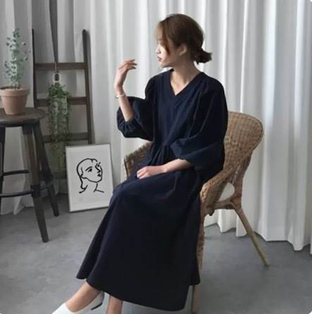 ワンピース デート ロングスカート フレアワンピース ワンピドレス 膝下 ミモレ ミモレ丈 ロング ロング丈 ミディアム丈 袖あり 長袖 ボリューム袖 パフスリーブ フレアスリーブ ホルンスリーブ 萌袖 Vネック 襟なし フレア セミフレア ストレート ワイド Aライン