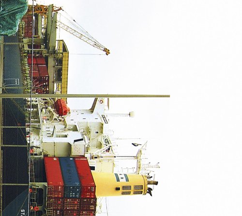 ご来店ありがとうございます。昭和・平成のCD、DVD、家電、音響機器など希少な商品も多数そろえています。レコード、楽器の取り扱いはございません。掲載していない商品もお探しいたします。映像商品にはタイトル最後に[DVD]、[Blu-ray]と表記しています。表記ないものはCDとなります。お気軽にメールにてお問い合わせください。明日の出来事(初回生産限定盤)(DVD付)【メーカー名】インディペンデントレーベル【メーカー型番】【ブランド名】【商品説明】明日の出来事(初回生産限定盤)(DVD付)・中古品（ユーズド品）について商品画像はイメージです。中古という特性上、使用に影響ない程度の使用感・経年劣化（傷、汚れなど）がある場合がございます。商品のコンディション、付属品の有無については入荷の度異なります。また、中古品の特性上、ギフトには適しておりません。商品名に『初回』、『限定』、『〇〇付き』等の記載がございましても、特典・付属品・保証等は原則付属しておりません。付属品や消耗品に保証はございません。当店では初期不良に限り、商品到着から7日間は返品を受付けております。注文後の購入者様都合によるキャンセル・返品はお受けしていません。他モールでも併売している商品の為、完売の際は在庫確保できない場合がございます。ご注文からお届けまで1、ご注文⇒ご注文は24時間受け付けております。2、注文確認⇒ご注文後、当店から注文確認メールを送信します。3、在庫確認⇒新品、新古品：3-5日程度でお届け。※中古品は受注後に、再検品、メンテナンス等により、お届けまで3日-10日営業日程度とお考え下さい。米海外倉庫から取り寄せの商品については発送の場合は3週間程度かかる場合がございます。　※離島、北海道、九州、沖縄は遅れる場合がございます。予めご了承下さい。※配送業者、発送方法は選択できません。お電話でのお問合せは少人数で運営の為受け付けておりませんので、メールにてお問合せお願い致します。お客様都合によるご注文後のキャンセル・返品はお受けしておりませんのでご了承下さい。