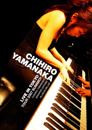 ご来店ありがとうございます。昭和・平成のCD、DVD、家電、音響機器など希少な商品も多数そろえています。レコード、楽器の取り扱いはございません。掲載していない商品もお探しいたします。映像商品にはタイトル最後に[DVD]、[Blu-ray]と表記しています。表記ないものはCDとなります。お気軽にメールにてお問い合わせください。LIVE IN TOKYO [DVD]【メーカー名】ユニバーサル ミュージック クラシック【メーカー型番】【ブランド名】【商品説明】LIVE IN TOKYO [DVD]・中古品（ユーズド品）について商品画像はイメージです。中古という特性上、使用に影響ない程度の使用感・経年劣化（傷、汚れなど）がある場合がございます。商品のコンディション、付属品の有無については入荷の度異なります。また、中古品の特性上、ギフトには適しておりません。商品名に『初回』、『限定』、『〇〇付き』等の記載がございましても、特典・付属品・保証等は原則付属しておりません。付属品や消耗品に保証はございません。当店では初期不良に限り、商品到着から7日間は返品を受付けております。注文後の購入者様都合によるキャンセル・返品はお受けしていません。他モールでも併売している商品の為、完売の際は在庫確保できない場合がございます。ご注文からお届けまで1、ご注文⇒ご注文は24時間受け付けております。2、注文確認⇒ご注文後、当店から注文確認メールを送信します。3、在庫確認⇒新品、新古品：3-5日程度でお届け。※中古品は受注後に、再検品、メンテナンス等により、お届けまで3日-10日営業日程度とお考え下さい。米海外倉庫から取り寄せの商品については発送の場合は3週間程度かかる場合がございます。　※離島、北海道、九州、沖縄は遅れる場合がございます。予めご了承下さい。※配送業者、発送方法は選択できません。お電話でのお問合せは少人数で運営の為受け付けておりませんので、メールにてお問合せお願い致します。お客様都合によるご注文後のキャンセル・返品はお受けしておりませんのでご了承下さい。ご来店ありがとうございます。昭和・平成のCD、DVD、家電、音響機器など希少な商品も多数そろえています。レコード、楽器の取り扱いはございません。掲載していない商品もお探しいたします。映像商品にはタイトル最後に[DVD]、[Blu-ray]と表記しています。表記ないものはCDとなります。お気軽にメールにてお問い合わせください。