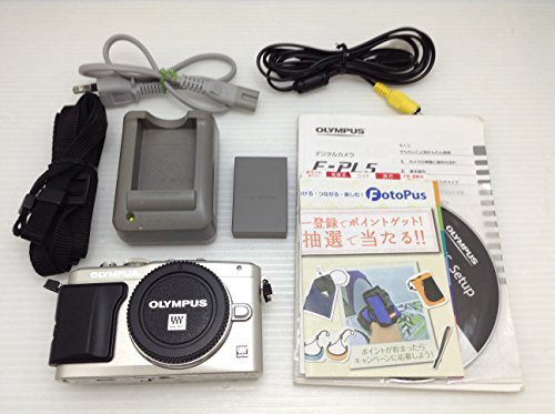 ご来店ありがとうございます。昭和・平成のCD、DVD、家電、音響機器など希少な商品も多数そろえています。レコード、楽器の取り扱いはございません。掲載していない商品もお探しいたします。映像商品にはタイトル最後に[DVD]、[Blu-ray]と表記しています。表記ないものはCDとなります。お気軽にメールにてお問い合わせください。OLYMPUS ミラーレス一眼 PEN Lite E-PL5 ボディ シルバー E-PL5 BODY SLV【メーカー名】オリンパス【メーカー型番】【ブランド名】OLYMPUS【商品説明】OLYMPUS ミラーレス一眼 PEN Lite E-PL5 ボディ シルバー E-PL5 BODY SLV・中古品（ユーズド品）について商品画像はイメージです。中古という特性上、使用に影響ない程度の使用感・経年劣化（傷、汚れなど）がある場合がございます。商品のコンディション、付属品の有無については入荷の度異なります。また、中古品の特性上、ギフトには適しておりません。商品名に『初回』、『限定』、『〇〇付き』等の記載がございましても、特典・付属品・保証等は原則付属しておりません。付属品や消耗品に保証はございません。当店では初期不良に限り、商品到着から7日間は返品を受付けております。注文後の購入者様都合によるキャンセル・返品はお受けしていません。他モールでも併売している商品の為、完売の際は在庫確保できない場合がございます。ご注文からお届けまで1、ご注文⇒ご注文は24時間受け付けております。2、注文確認⇒ご注文後、当店から注文確認メールを送信します。3、在庫確認⇒新品、新古品：3-5日程度でお届け。※中古品は受注後に、再検品、メンテナンス等により、お届けまで3日-10日営業日程度とお考え下さい。米海外倉庫から取り寄せの商品については発送の場合は3週間程度かかる場合がございます。　※離島、北海道、九州、沖縄は遅れる場合がございます。予めご了承下さい。※配送業者、発送方法は選択できません。お電話でのお問合せは少人数で運営の為受け付けておりませんので、メールにてお問合せお願い致します。お客様都合によるご注文後のキャンセル・返品はお受けしておりませんのでご了承下さい。