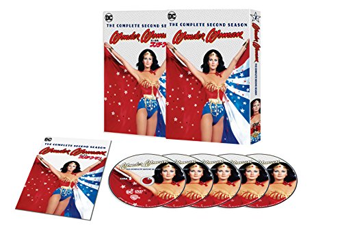 ご来店ありがとうございます。昭和・平成のCD、DVD、家電、音響機器など希少な商品も多数そろえています。レコード、楽器の取り扱いはございません。掲載していない商品もお探しいたします。映像商品にはタイトル最後に[DVD]、[Blu-ray]と表記しています。表記ないものはCDとなります。お気軽にメールにてお問い合わせください。紅い旋風ワンダーウーマン【前編】(5枚組) [DVD]【メーカー名】ワーナー・ブラザース・ホームエンターテイメント【メーカー型番】【ブランド名】【商品説明】紅い旋風ワンダーウーマン【前編】(5枚組) [DVD]・中古品（ユーズド品）について商品画像はイメージです。中古という特性上、使用に影響ない程度の使用感・経年劣化（傷、汚れなど）がある場合がございます。商品のコンディション、付属品の有無については入荷の度異なります。また、中古品の特性上、ギフトには適しておりません。商品名に『初回』、『限定』、『〇〇付き』等の記載がございましても、特典・付属品・保証等は原則付属しておりません。付属品や消耗品に保証はございません。当店では初期不良に限り、商品到着から7日間は返品を受付けております。注文後の購入者様都合によるキャンセル・返品はお受けしていません。他モールでも併売している商品の為、完売の際は在庫確保できない場合がございます。ご注文からお届けまで1、ご注文⇒ご注文は24時間受け付けております。2、注文確認⇒ご注文後、当店から注文確認メールを送信します。3、在庫確認⇒新品、新古品：3-5日程度でお届け。※中古品は受注後に、再検品、メンテナンス等により、お届けまで3日-10日営業日程度とお考え下さい。米海外倉庫から取り寄せの商品については発送の場合は3週間程度かかる場合がございます。　※離島、北海道、九州、沖縄は遅れる場合がございます。予めご了承下さい。※配送業者、発送方法は選択できません。お電話でのお問合せは少人数で運営の為受け付けておりませんので、メールにてお問合せお願い致します。お客様都合によるご注文後のキャンセル・返品はお受けしておりませんのでご了承下さい。