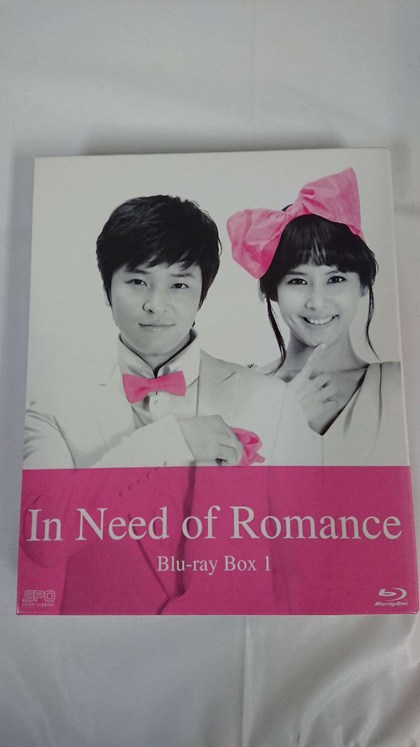 ご来店ありがとうございます。昭和・平成のCD、DVD、家電、音響機器など希少な商品も多数そろえています。レコード、楽器の取り扱いはございません。掲載していない商品もお探しいたします。映像商品にはタイトル最後に[DVD]、[Blu-ray]と表記しています。表記ないものはCDとなります。お気軽にメールにてお問い合わせください。ロマンスが必要 ブルーレイBOX1 [Blu-ray]【メーカー名】エスピーオー【メーカー型番】【ブランド名】エスピーオー【商品説明】ロマンスが必要 ブルーレイBOX1 [Blu-ray]・中古品（ユーズド品）について商品画像はイメージです。中古という特性上、使用に影響ない程度の使用感・経年劣化（傷、汚れなど）がある場合がございます。商品のコンディション、付属品の有無については入荷の度異なります。また、中古品の特性上、ギフトには適しておりません。商品名に『初回』、『限定』、『〇〇付き』等の記載がございましても、特典・付属品・保証等は原則付属しておりません。付属品や消耗品に保証はございません。当店では初期不良に限り、商品到着から7日間は返品を受付けております。注文後の購入者様都合によるキャンセル・返品はお受けしていません。他モールでも併売している商品の為、完売の際は在庫確保できない場合がございます。ご注文からお届けまで1、ご注文⇒ご注文は24時間受け付けております。2、注文確認⇒ご注文後、当店から注文確認メールを送信します。3、在庫確認⇒新品、新古品：3-5日程度でお届け。※中古品は受注後に、再検品、メンテナンス等により、お届けまで3日-10日営業日程度とお考え下さい。米海外倉庫から取り寄せの商品については発送の場合は3週間程度かかる場合がございます。　※離島、北海道、九州、沖縄は遅れる場合がございます。予めご了承下さい。※配送業者、発送方法は選択できません。お電話でのお問合せは少人数で運営の為受け付けておりませんので、メールにてお問合せお願い致します。お客様都合によるご注文後のキャンセル・返品はお受けしておりませんのでご了承下さい。ご来店ありがとうございます。昭和・平成のCD、DVD、家電、音響機器など希少な商品も多数そろえています。レコード、楽器の取り扱いはございません。掲載していない商品もお探しいたします。映像商品にはタイトル最後に[DVD]、[Blu-ray]と表記しています。表記ないものはCDとなります。お気軽にメールにてお問い合わせください。