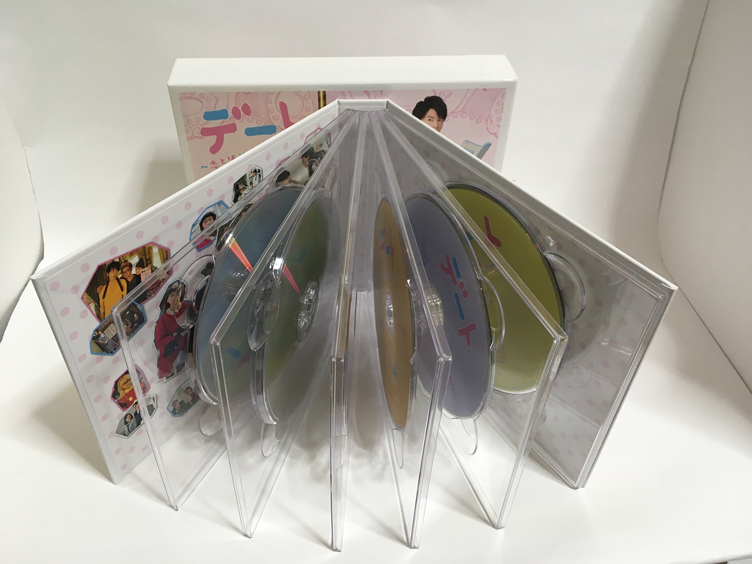 ご来店ありがとうございます。昭和・平成のCD、DVD、家電、音響機器など希少な商品も多数そろえています。レコード、楽器の取り扱いはございません。掲載していない商品もお探しいたします。映像商品にはタイトル最後に[DVD]、[Blu-ray]と表記しています。表記ないものはCDとなります。お気軽にメールにてお問い合わせください。デート〜恋とはどんなものかしら〜 DVD-BOX【メーカー名】ポニーキャニオン【メーカー型番】【ブランド名】ポニーキャニオン【商品説明】デート〜恋とはどんなものかしら〜 DVD-BOX・中古品（ユーズド品）について商品画像はイメージです。中古という特性上、使用に影響ない程度の使用感・経年劣化（傷、汚れなど）がある場合がございます。商品のコンディション、付属品の有無については入荷の度異なります。また、中古品の特性上、ギフトには適しておりません。商品名に『初回』、『限定』、『〇〇付き』等の記載がございましても、特典・付属品・保証等は原則付属しておりません。付属品や消耗品に保証はございません。当店では初期不良に限り、商品到着から7日間は返品を受付けております。注文後の購入者様都合によるキャンセル・返品はお受けしていません。他モールでも併売している商品の為、完売の際は在庫確保できない場合がございます。ご注文からお届けまで1、ご注文⇒ご注文は24時間受け付けております。2、注文確認⇒ご注文後、当店から注文確認メールを送信します。3、在庫確認⇒新品、新古品：3-5日程度でお届け。※中古品は受注後に、再検品、メンテナンス等により、お届けまで3日-10日営業日程度とお考え下さい。米海外倉庫から取り寄せの商品については発送の場合は3週間程度かかる場合がございます。　※離島、北海道、九州、沖縄は遅れる場合がございます。予めご了承下さい。※配送業者、発送方法は選択できません。お電話でのお問合せは少人数で運営の為受け付けておりませんので、メールにてお問合せお願い致します。お客様都合によるご注文後のキャンセル・返品はお受けしておりませんのでご了承下さい。ご来店ありがとうございます。昭和・平成のCD、DVD、家電、音響機器など希少な商品も多数そろえています。レコード、楽器の取り扱いはございません。掲載していない商品もお探しいたします。映像商品にはタイトル最後に[DVD]、[Blu-ray]と表記しています。表記ないものはCDとなります。お気軽にメールにてお問い合わせください。