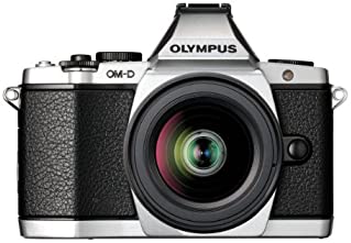 【中古】OLYMPUS ミラーレス一眼 OM-D E-M5 レンズキット シルバー 1605万画素 防塵 防滴 OM-D E-M5 LKIT SLV