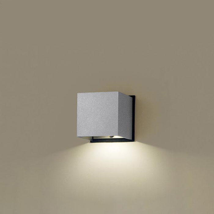 パナソニックLED表札灯 拡散直付 防雨型ホームアーキ 10形1灯器具相当 シルバー電球色：SLW46138LE1